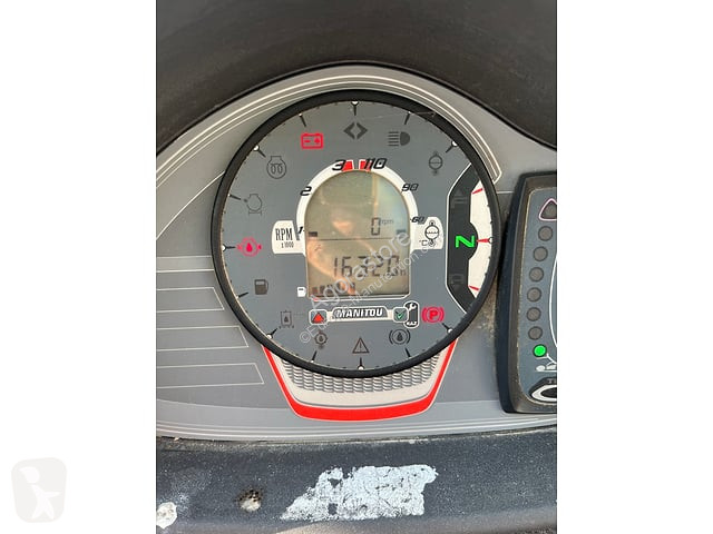 رافعة شوكية تلسكوبية Manitou