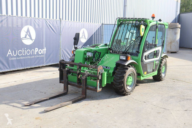 Merlo P27.6 PLUS telescopic handler