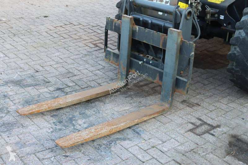 Empilhador telescópico Bobcat PF1/TL30.60