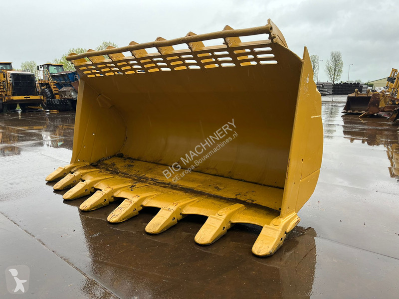 Aanbouwstukken voor bouwmachines Caterpillar...