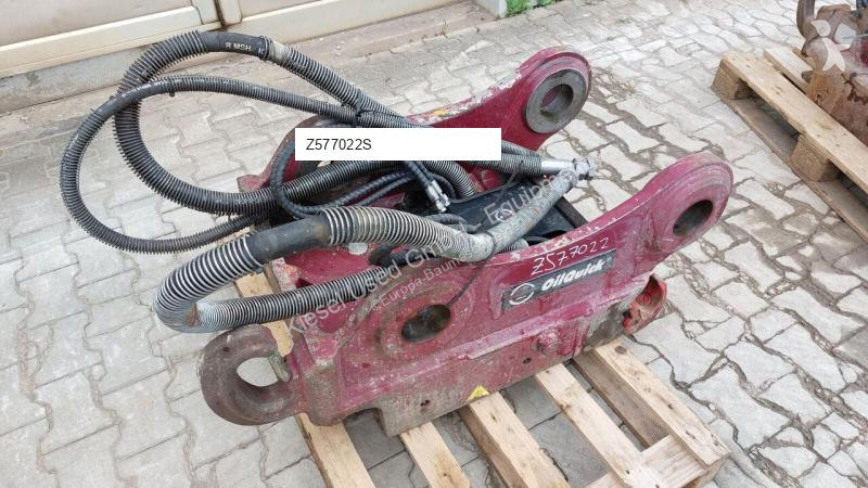 تجهيزات الأشغال العمومية Hitachi Attache rapide...