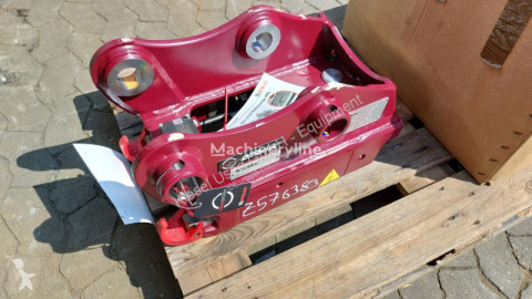 Hitachi Attache rapide OilQuick OQ45-5 pour mini-pelle ZX65