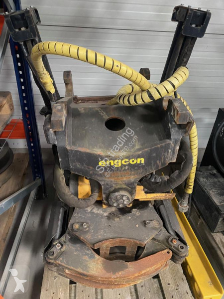 Equipamientos maquinaria OP Engcon EC 219