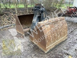 Stavební vybavení LH100 Incl. Rotator