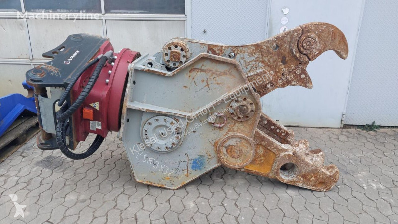 Aanbouwstukken voor bouwmachines Demarec DRC30