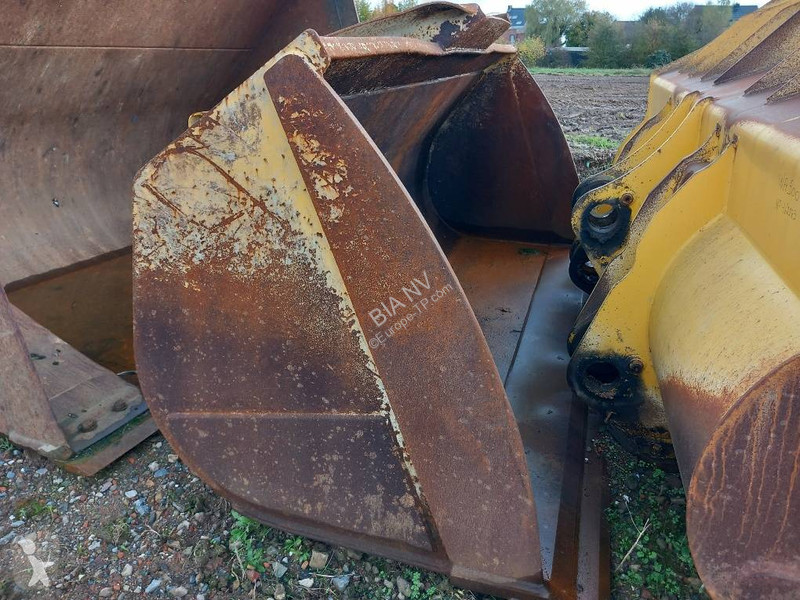 Equipamientos maquinaria OP Komatsu WA480-8