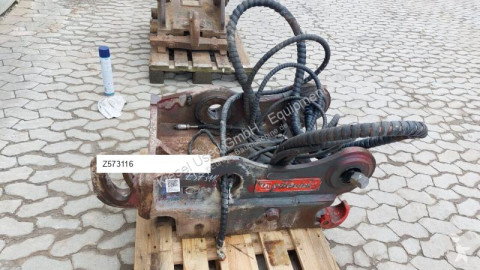 Enganches y acoplamientos Hitachi