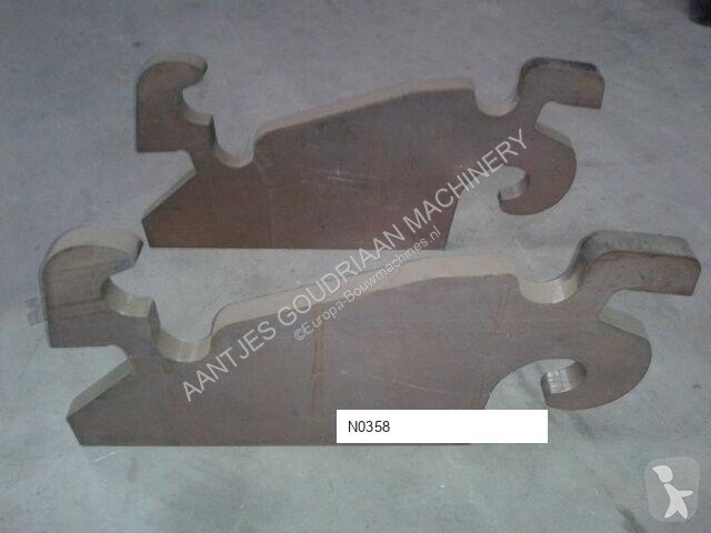 تجهيزات الأشغال العمومية Terex Attache rapide...