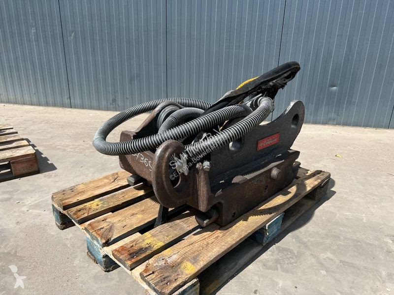 Equipamentos de obras Oilquick OQ70/55 - EC210...