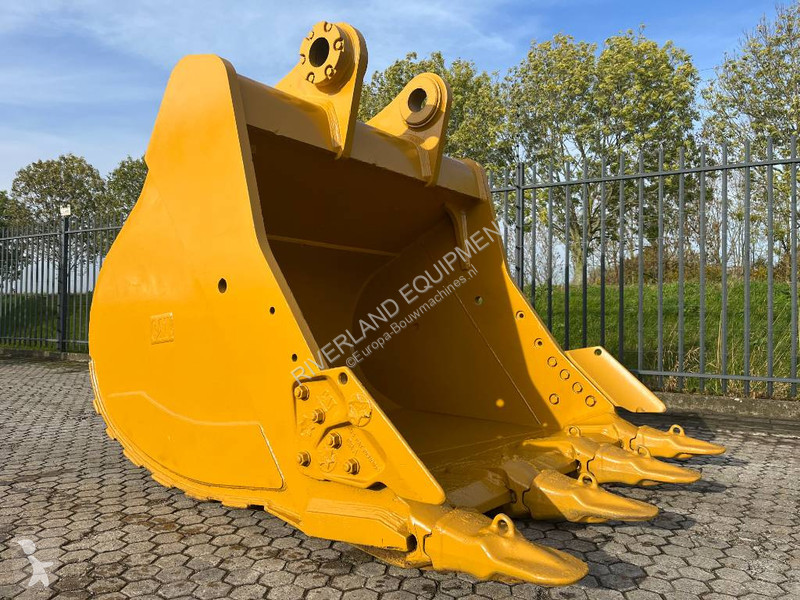 Equipamientos maquinaria OP Caterpillar 390 395...