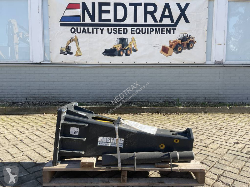 Equipamientos maquinaria OP Mustang HM 300 2024...