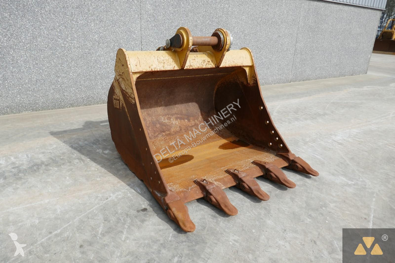 Aanbouwstukken voor bouwmachines Caterpillar...