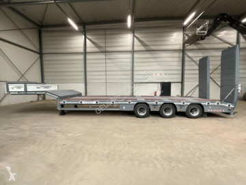 Semitrailer maskinbärare