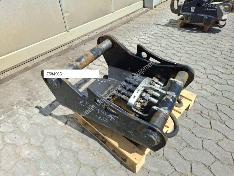 Equipamientos maquinaria OP Oilquick Attache...