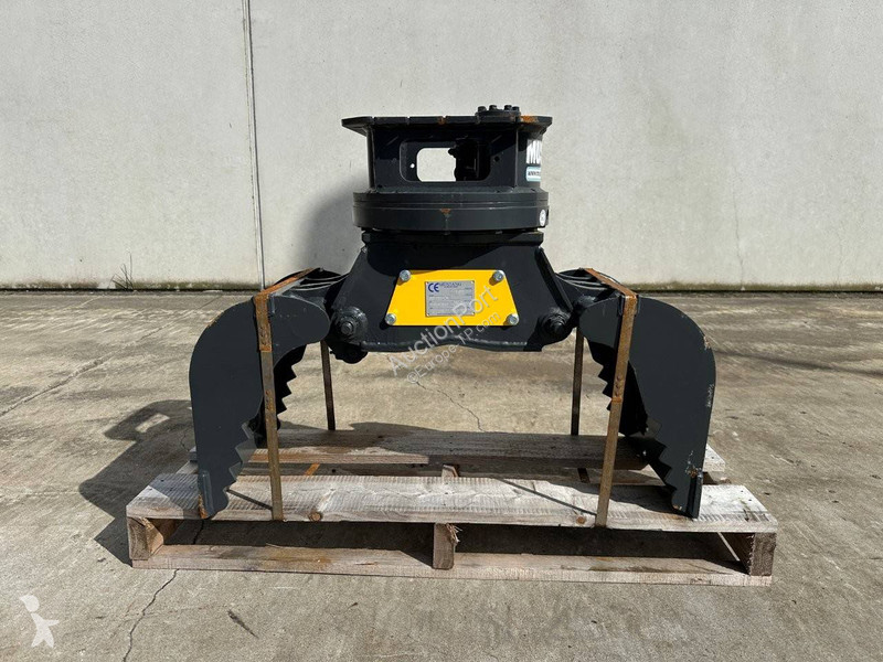 Echipamente pentru construcţii Mustang GRP150CH