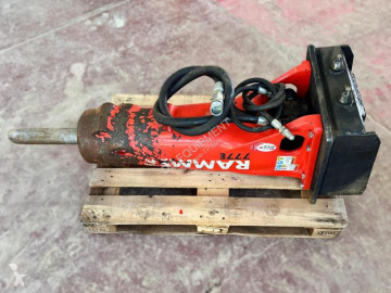 Młot hydrauliczny Rammer