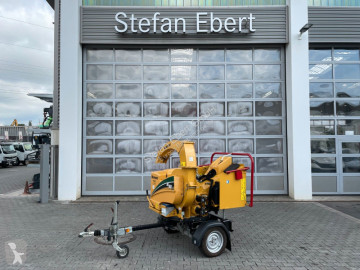 Vermeer Chipper forestry equipment