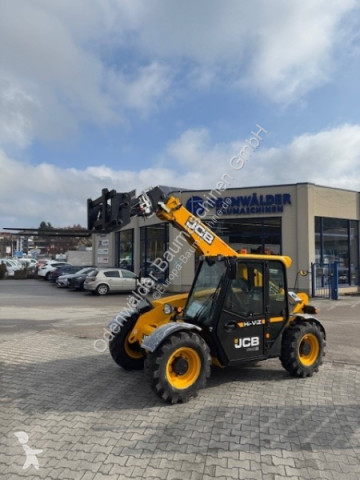 Équipements TP JCB 525-60