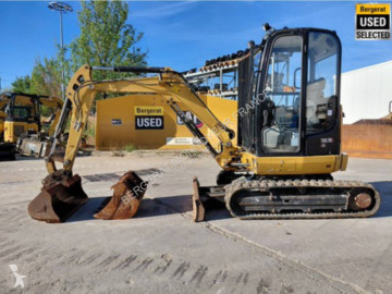 Aanbouwstukken voor bouwmachines Caterpillar