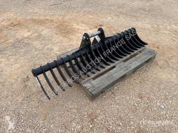 New rake bucket
