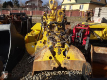 Liebherr clam shell