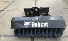 Bobcat Schwenkbesen 122 cm machinery equipment used