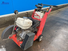 Équipement travaux routiers Husqvarna FS400LV 9,6 KW, Honda,3000 RP 9,6 KW. Honda, 3000 RPM