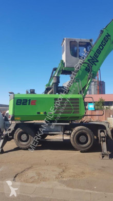 جرافة جرافة على عجلات SENNEBOGEN K11 821E