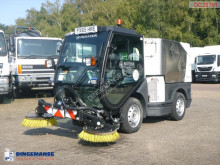 Maquinaria vial Nilfisk City Ranger CR3500 street sweeper camión barredora usado