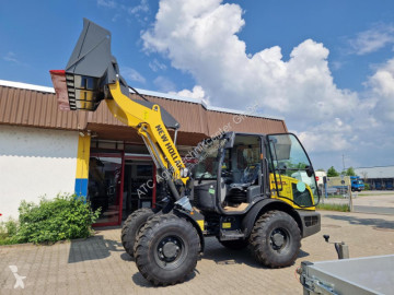 Pala gommata New Holland