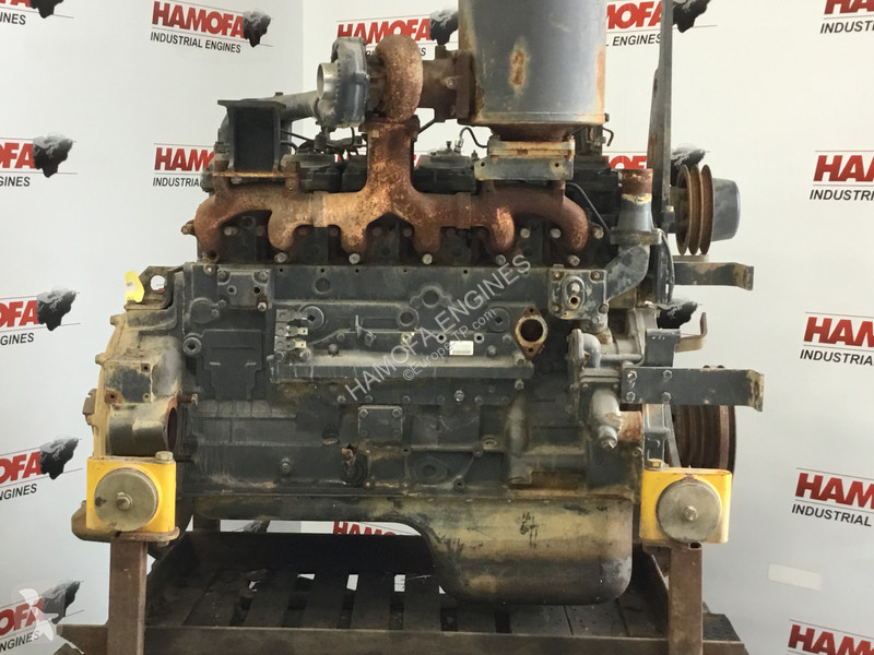 Equipamientos maquinaria OP Komatsu S6D125E-2...