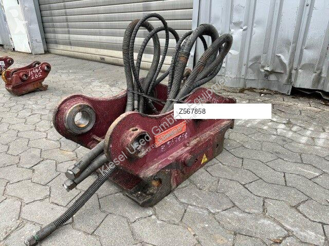 Equipamientos maquinaria OP Oilquick Attache...
