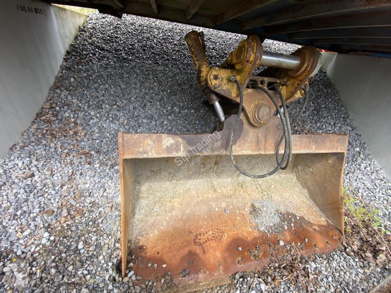 Équipements TP Caterpillar ORIENTABLE 2M
