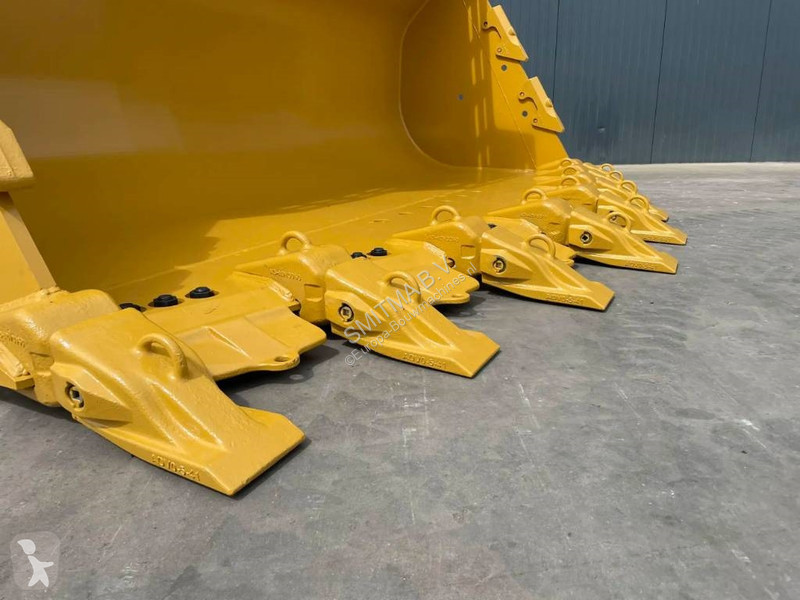 Vybavenie stavebného stroja Caterpillar 988K