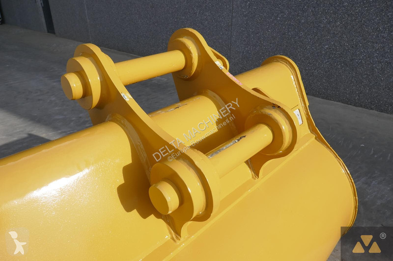 Aanbouwstukken voor bouwmachines Caterpillar...