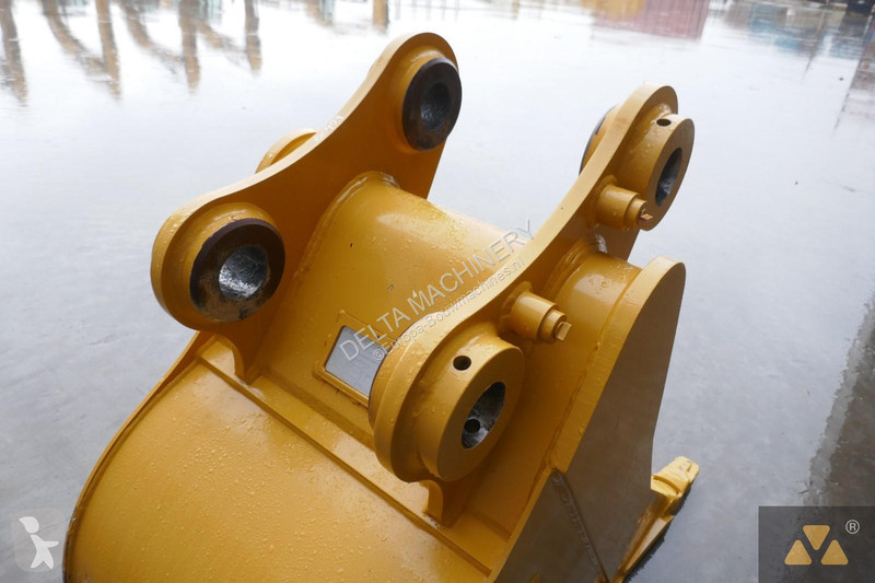 Aanbouwstukken voor bouwmachines Caterpillar...