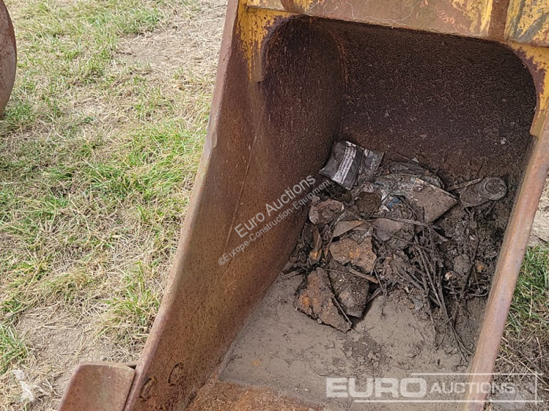 Echipamente pentru construcţii Caterpillar