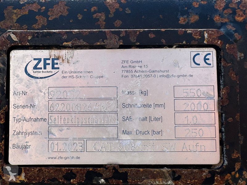 Aanbouwstukken voor bouwmachines  Side-Tilting...