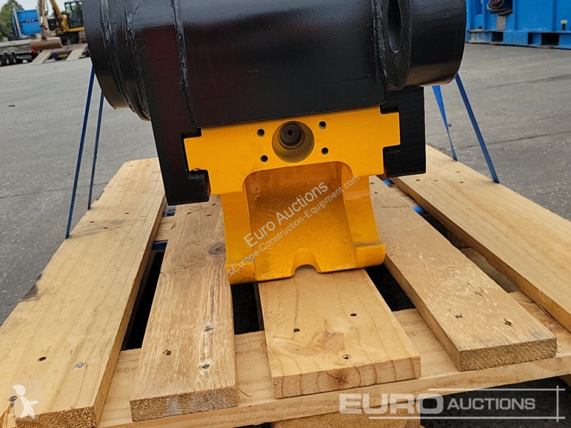 Echipamente pentru construcţii JCB