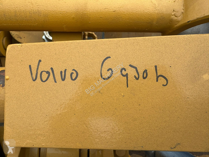 تجهيزات الأشغال العمومية Volvo G930B