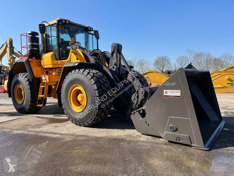 تجهيزات الأشغال العمومية Volvo high tip bucket