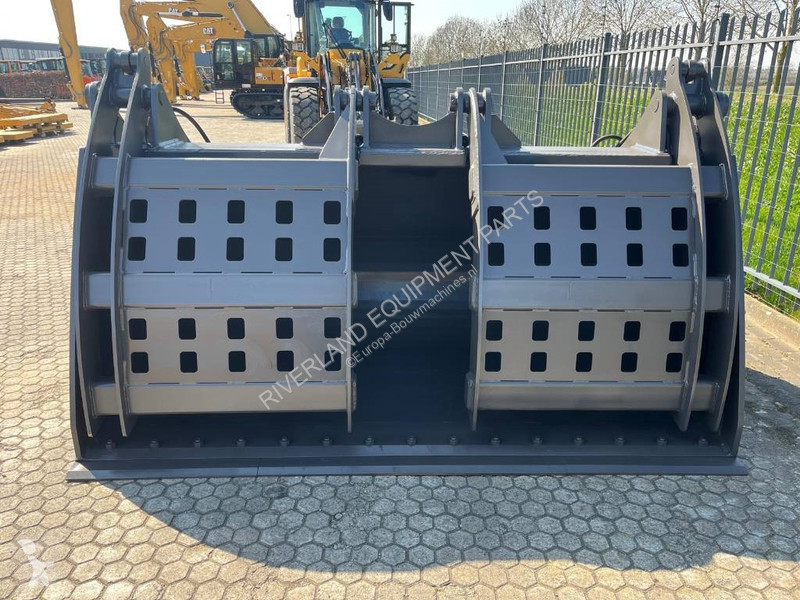 تجهيزات الأشغال العمومية Volvo L110 clamp...