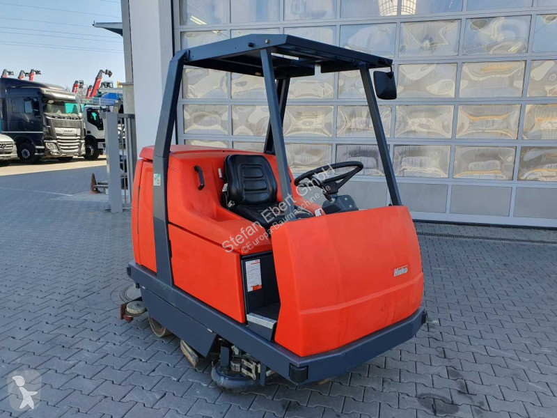 معدات التنظيف Hako Hakomatic B 1100 / nur 704h!...