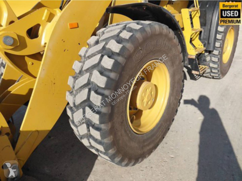 Équipements TP Caterpillar 918M