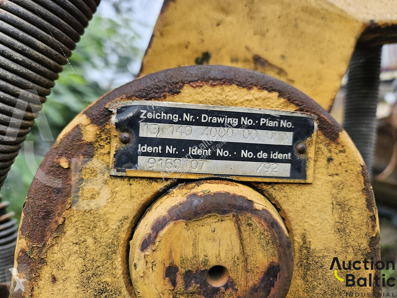 Bucket machinery equipment