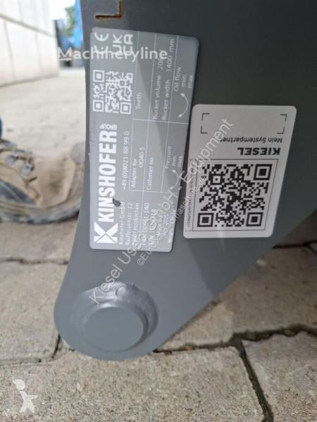Équipements TP Kinshofer . Grabenräumlöffel...