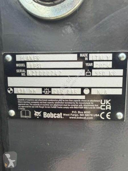تجهيزات الأشغال العمومية Bobcat 18PSL