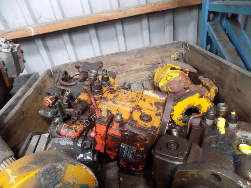 Vybavenie stavebného stroja  hydro motor...