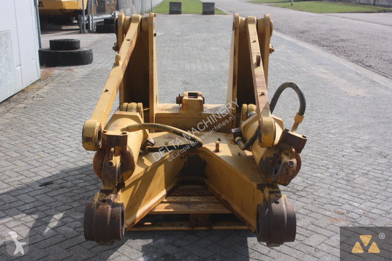 Aanbouwstukken voor bouwmachines Caterpillar...