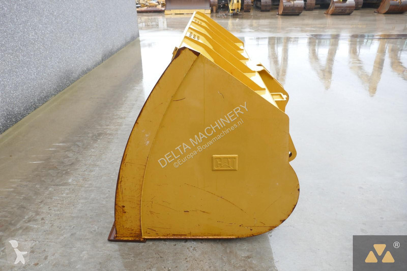 Aanbouwstukken voor bouwmachines Caterpillar...